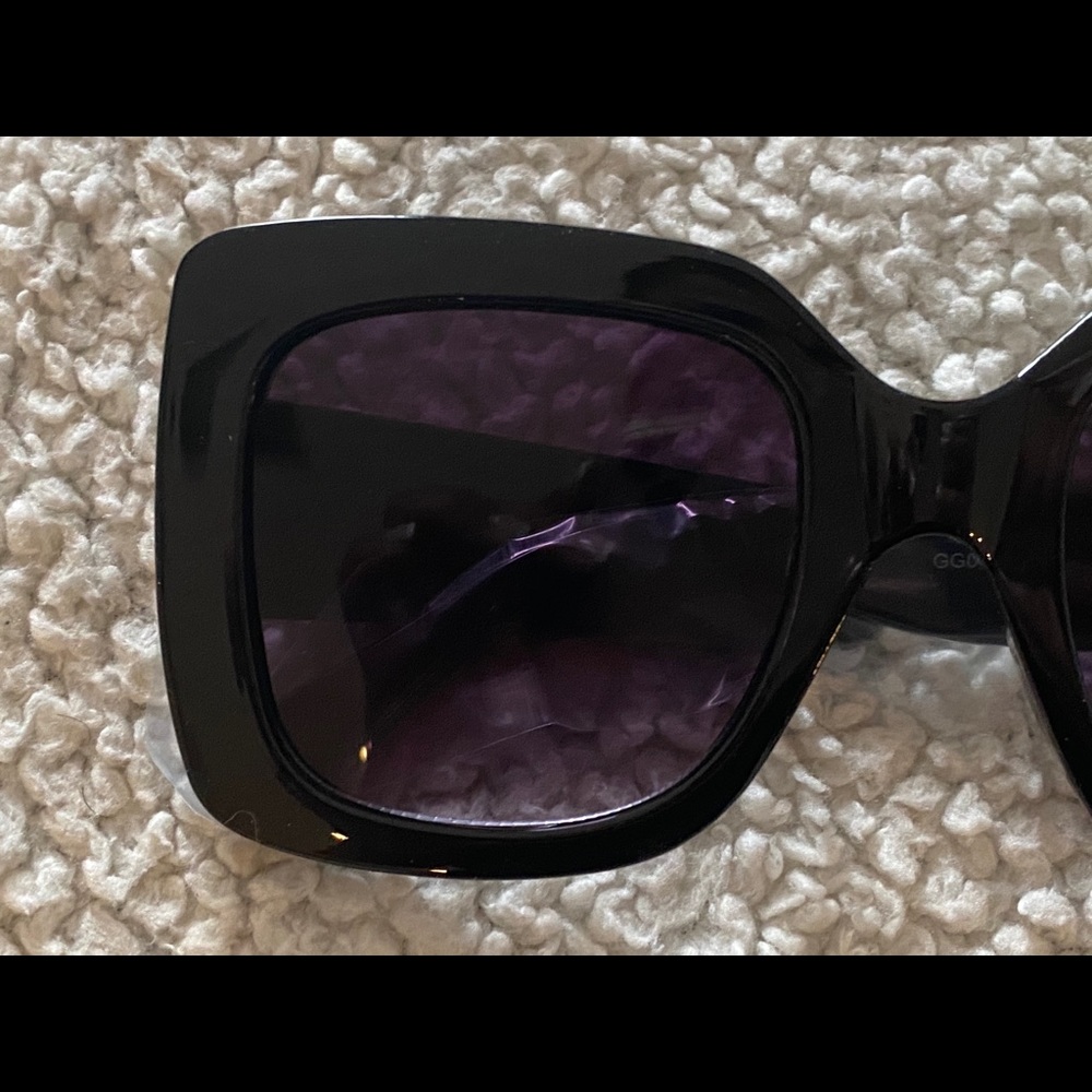 Gucci Sunglasses oversize 55/24 & Sunglass case, pouch, cleaning cloth w… - Picture 4 of 8